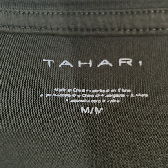 Tahari long sleeve top. Size medium. - Picture 2 of 2